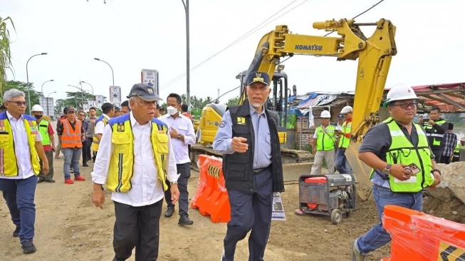 Pemprov Sumbar Usul Bangun Jalan Layang Atasi Macet di Rel Kereta Api Padang Pariaman