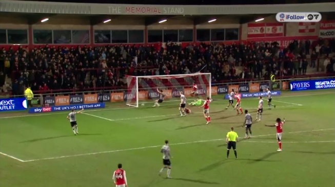 Momen 'Goal Line Clearances' Elkan Baggott, Selamatkan Bristol Rovers dari Kekalahan