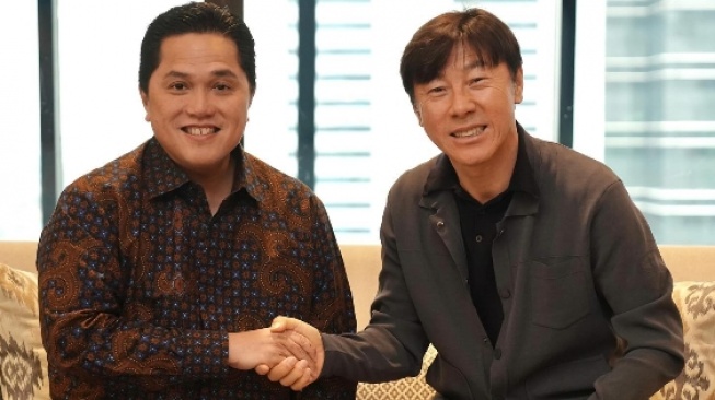 Shin Tae-yong (Kanan) Saat Bertemu Erick Thohir (Kiri) di Jakarta. (instagram.com/erickthohir)