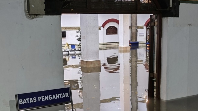 Akibat Banjir Semarang, Sejumlah Rute Perjalanan Kereta Api Dialihkan