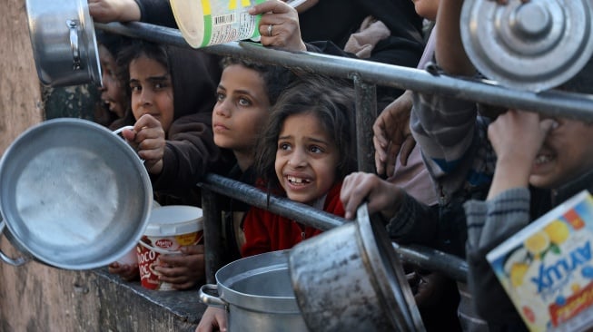 Viral Video Bantuan Indomie ke Gaza Dihancurkan Warga Israel: Kemlu RI Mengecam, Warga +62 Ngamuk!