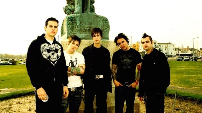 Esensi Lagu 'Dear God' Avenged Sevenfold, Sebuah Seni dalam Berdoa