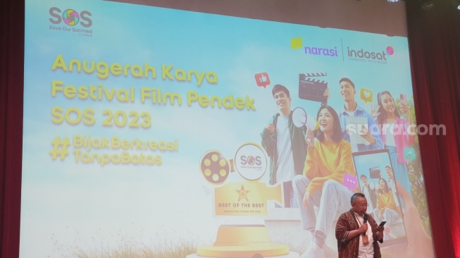 Indosat Ooredoo menggelar ajang Anugerah Karya Festival Film Pendek Save Our Socmed (SOS) 2023 di Jakarta, Kamis (14/3/2024). [Suara.com/Dythia Novianty]