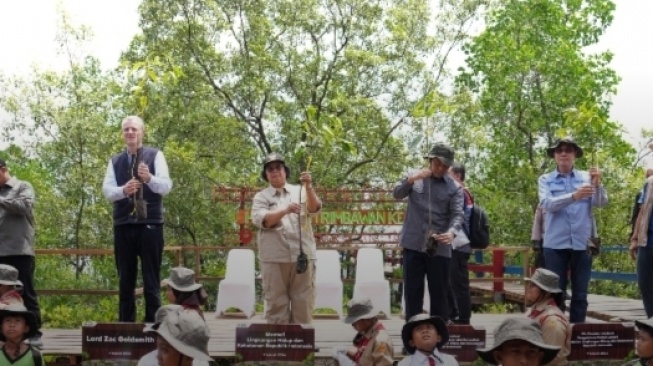 KLHK Lanjutkan Rangkaian Kegiatan Penanaman Pohon Serentak di Seluruh Indonesia