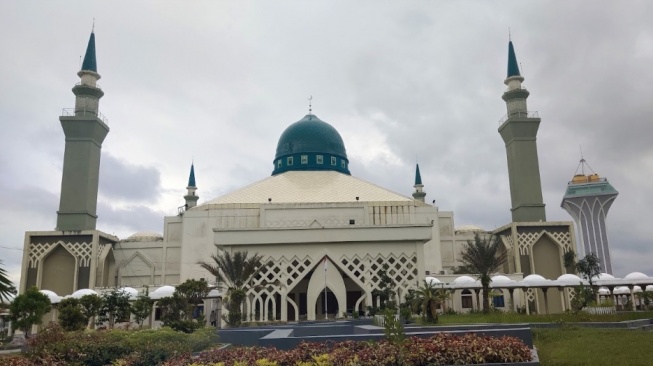 Mengenal Madinatul Iman di Balikpapan, Masjid Unik Bagai Masjid Nabawi di Madinah