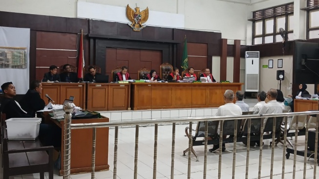 Dituntut Berat, Kuasa Hukum Kasus Akuisisi PTBA Sebut Jaksa Abaikan Fakta Sidang