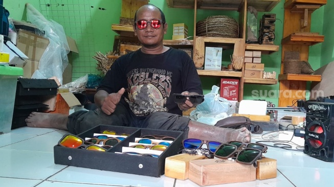 Inovasi Tiada Henti, Kacamata Kayu Produk UMKM Binaan BRI Ini Sempat Diborong Presiden Jokowi