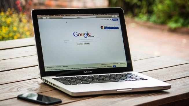 Setelan akun Google menjadi salah satu titik kontrol utama untuk menonaktifkan personalisasi iklan lintas layanan Android dan web