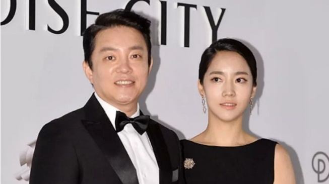 Lee Beom Soo dan Lee Yoon Jin Putuskan Cerai Usai 14 Tahun Menikah