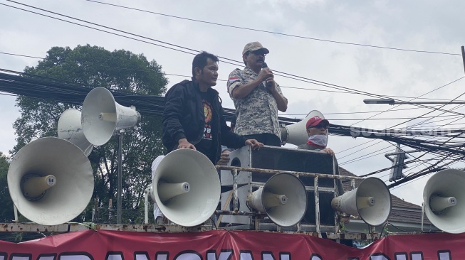 Ikut Geruduk KPU, Eks Danjen Kopassus Soenarko Koar-koar Pemilu Curang: Kami Tak Sudi Dipimpin Penipu dan Perampok!