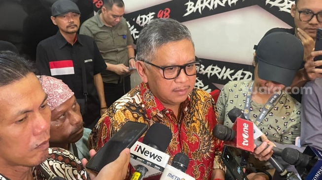 Ketum NasDem Beri Selamat ke Prabowo-Gibran, Hasto PDIP Singgung 'Cacing Diinjak akan Melawan'