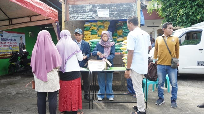 Pemkab Kediri Gencarkan Pasar Murah, Stok 92.741 Ton Beras Aman Hingga Lebaran