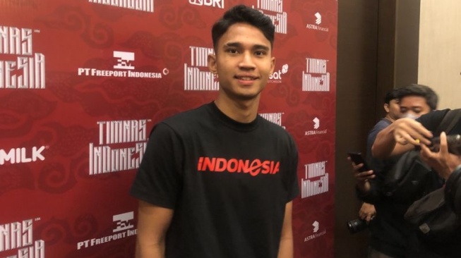 Pemain timnas Indonesia Marselino Ferdinan ketika ditemui ANTARA di Hotel Fairmont, Jakarta, Selasa (19/3/2024). (ANTARA/Zaro Ezza Syachniar)