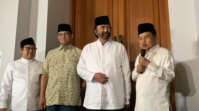 Anies Baswedan, Muhaimin Iskandar dan Surya Paloh buka bersama di kediaman Jusuf Kalla di kawasan Brawijaya, Jakarta Selatan, Rabu (20/3/2024). [Suara.com/Rakha]