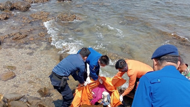 Seminggu Terakhir Ditemukan 2 Mayat tanpa Identitas di Pantai Lampung Selatan