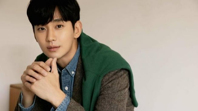 Kim Soo Hyun Secara Positif Pertimbangkan Tawaran Drama Disney, Knock Off