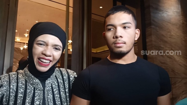 Dibongkar Sang Ibu, Thariq Halilintar Ternyata Bikin Bisnis Baju Buat Tabungan Nikah