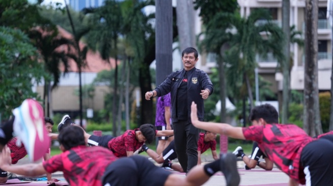 Indra Sjafri Saat Memimpin Sesi Latihan Timnas Indonesia U-20. (pssi.org)