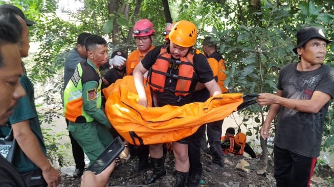 Ramadan Kelabu, Bocah Hanyut di Sungai Premulung, Jasad Ditemukan 300 Meter dari TKP