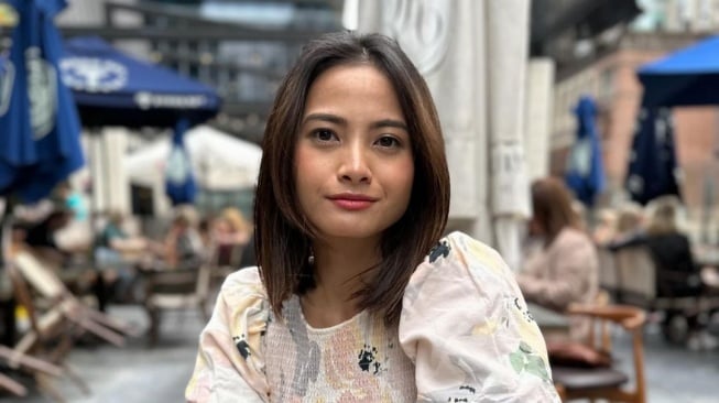 Artis Tinggal di Luar Negeri Usai Menikah (Instagram/@septriasaacha)