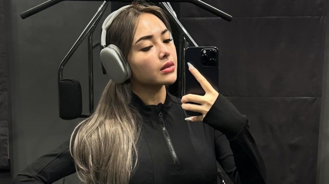 Transformasi Gaya rambut Amanda Manopo. (Instagram/amandamanopoo.official)