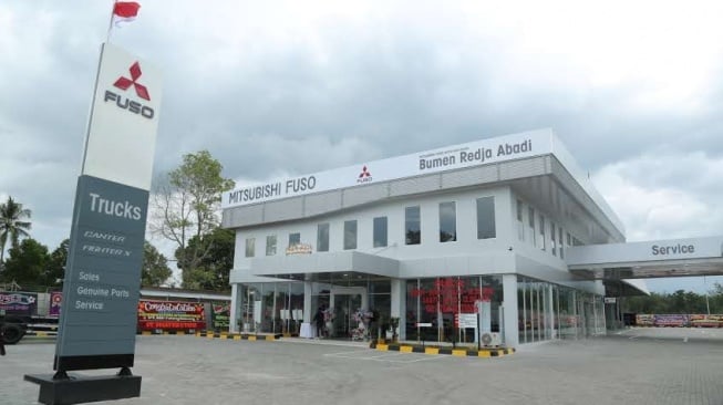 Dealer Mitsubishi Fuso Tulang Bawang Diresmikan, yang ke-223 di Indonesia