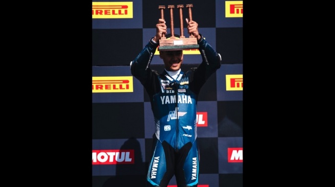 Rider Indonesia Pimpin Klasemen Sementara WorldSSP300, Naik Podium di Catalunya