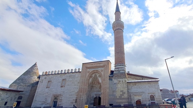 Masjid Beyehir Erefolu di Konya [suara.com/elizagusmeri]