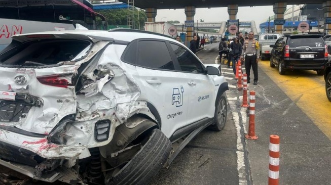 Coba Kabur usai Ugal-ugalan di Tol, Remaja Pemicu Kecelakaan Beruntun di GT Halim Utama Kini Dites Urine