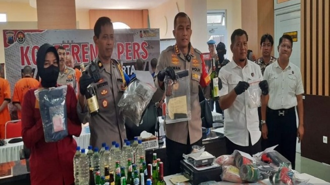 Dua Polisi Gadungan Berulah di Solo: Rampas Harta dan Ancam Tembak Korban