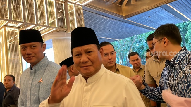 Capres nomor urut dua, Prabowo Subianto menghadiri acara silaturahmi dan buka puasa bersama (bukber) dengan keluarga besar Partai Demokrat di The St. Regis, Jakarta, Rabu sore. (Suara.com/Novian)