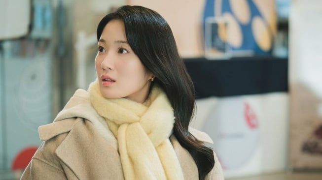 5 Pesona Kim Hye Yoon di Drakor Lovely Runner, Kecantikannya Bakal Mencuri Perhatian