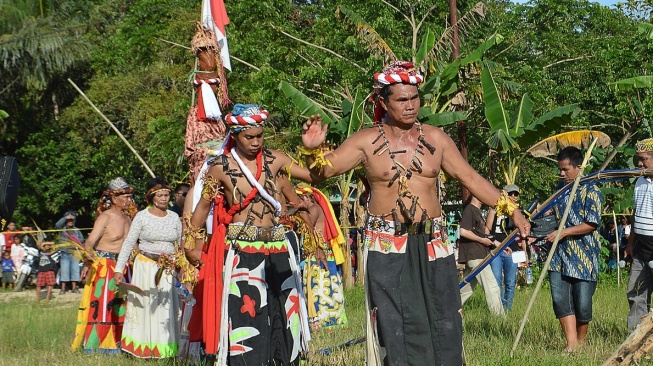 Sejarah dan Asal Usul Nama Suku Dayak Tunjung, Disebut Jelmaan Para Dewa