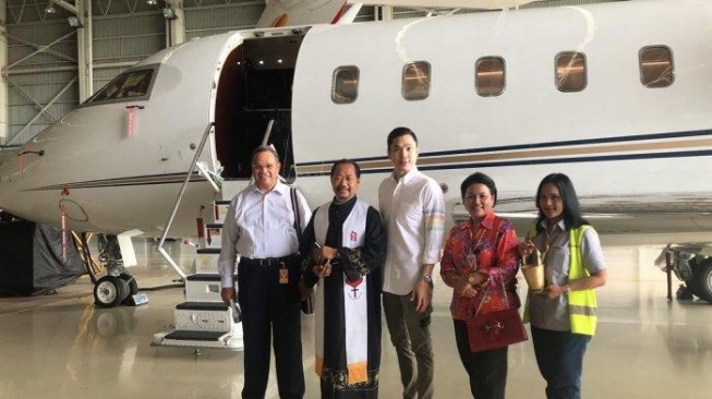 Fantastis! Harga Jet Pribadi Harvey Moeis Setara Tiga Jembatan yang Dibangun Pemerintah Jokowi [Instagram @benyaminratu]