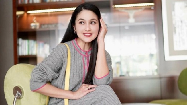 Terkenal Kalem, Sandra Dewi Pernah Jadi Model Majalah Dewasa dan Foto Pose Menantang