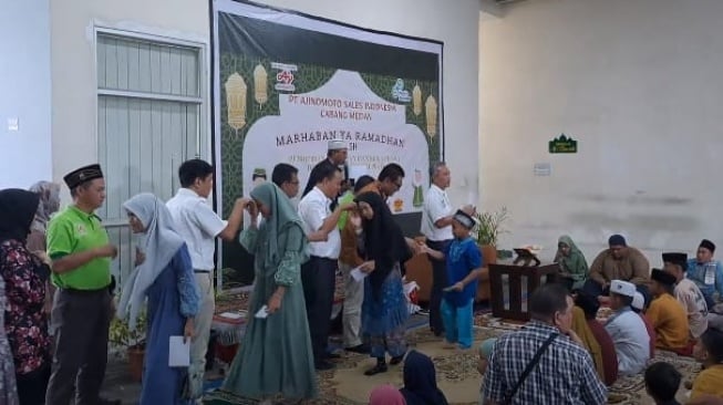 Grup Ajinomoto Indonesia Berikan Santunan ke Lebih dari 600 Anak Yatim