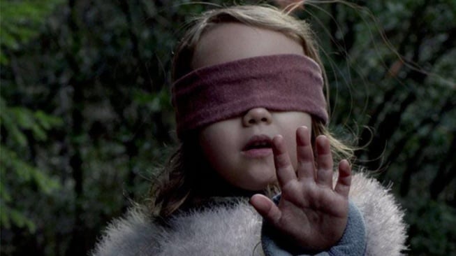 Aksi Bertahan Hidup yang Gila, 3 Alasan Kamu Harus Nonton Film Bird Box