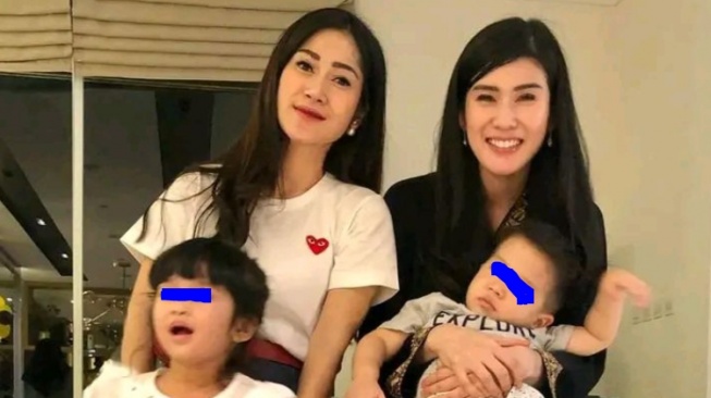 Potret kedekatan Stevie Agnecya dengan Icha Annisa sebelum ramai soal santet. (TikTok/ @gosip4u)