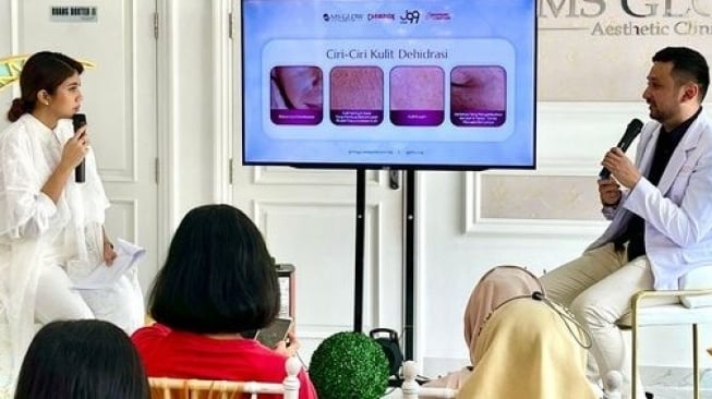 Dokter Prima Bachrul Alam berbagi tips dan cara perawatan kecantikan agar kulit sehat dan glowing selama Ramadan dan Hari Raya Idulfitri di acara intimate talkshow di MS GLOW Aesthetic Clinic Depok, Kamis (28/3/2024).