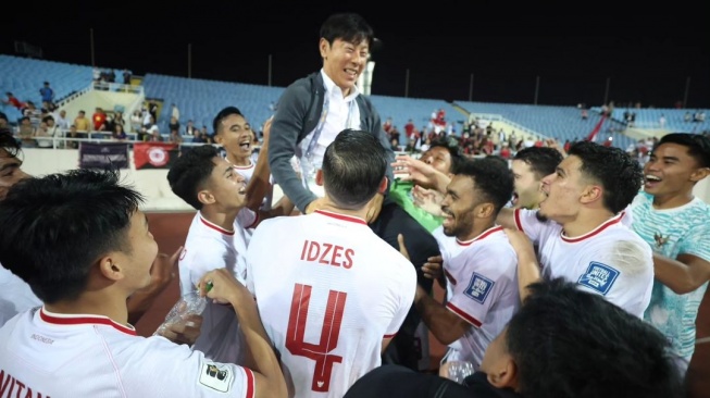 Shin Tae-yong belum move on dengan kemenangan telak timnas Indonesia lawan Vietnam. (Instagram/@shintaeyong7777)