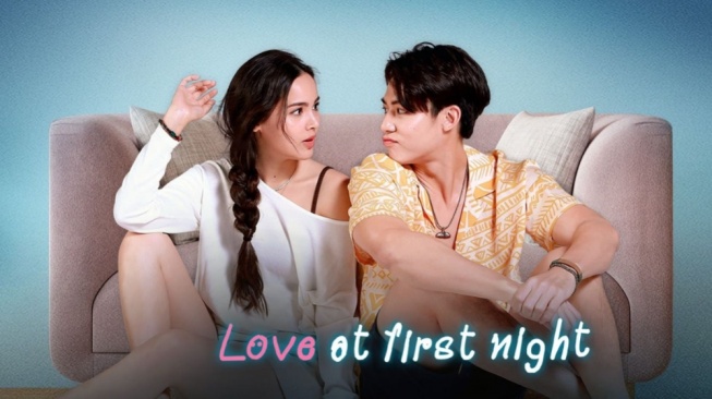 Usung Genre Komedi Romantis, Ini 3 Alasan Wajib Nonton Series 'Love At First Night'