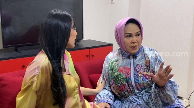 Tiap Lebaran Diminta Anak Bikin Pastel, Hetty Koes Endang Curhat Kecapekan