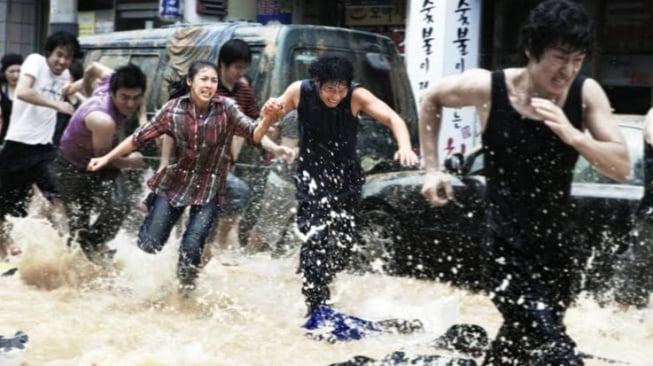 Ulasan Film Tidal Wave, Angkat Kisah Tsunami Maha Dahsyat di Korea!