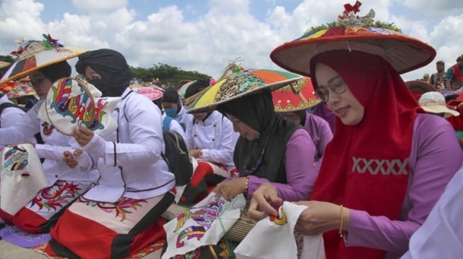 Penjelasan Sistem Kekerabatan Suku Dayak Tunjung, Dari Harta hingga Perkawinan