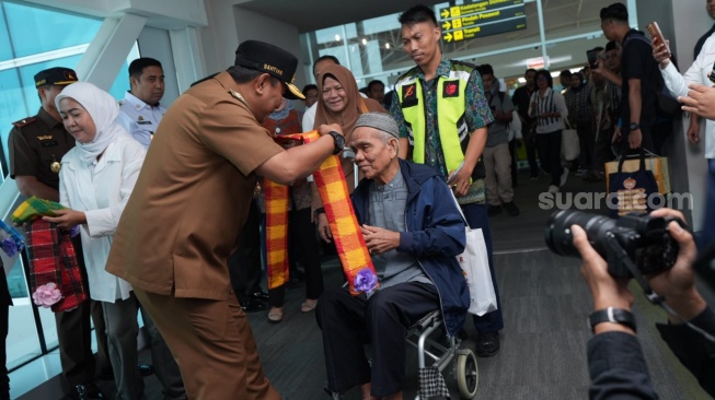 Penerbangan Rute Makassar - Banjarmasin Resmi Beroperasi