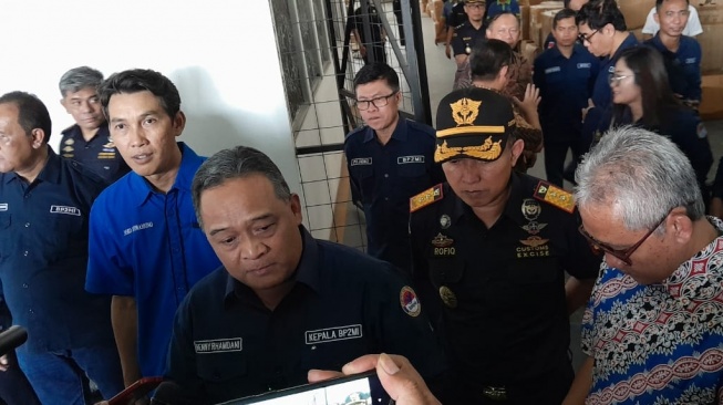 Aturan Lartas Kemendag Bikin Kepala BP2MI Marah, Ribuan Paket Kiriman PMI Ditahan Bea Cukai Semarang