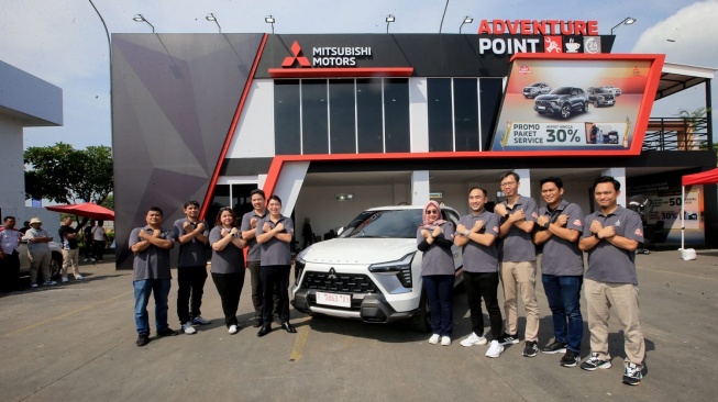 Posko mudik Mitsubishi Motors Adventure Points, yang tersedia di 7 titik di Jawa dan Sumatra selama mudik Lebaran 2024, akan memberikan layanan 24 jam bagi konsumen. [Dok MMKSI]