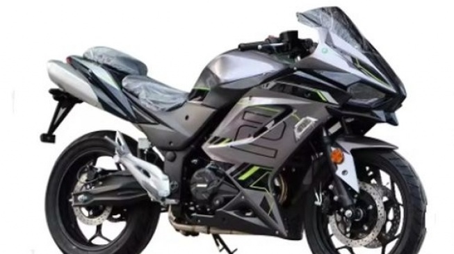 Kembaran Kawasaki Ninja H2 (Alibaba)