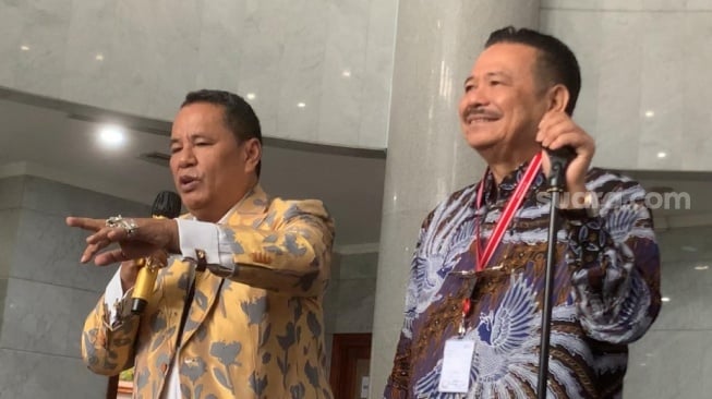 Anggota Tim Pembela Prabowo-Gibran, Hotman Paris di Mahkamah Konstitusi (MK). (Suara.com/Rakha)