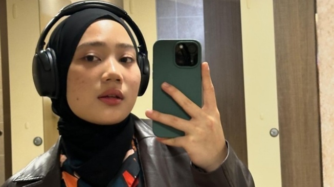 Gaya Zara Boncengan dengan Ridwan Kamil Sebelum Putuskan Lepas Hijab: Main HP Mulu, Bapaknya Dicuekin